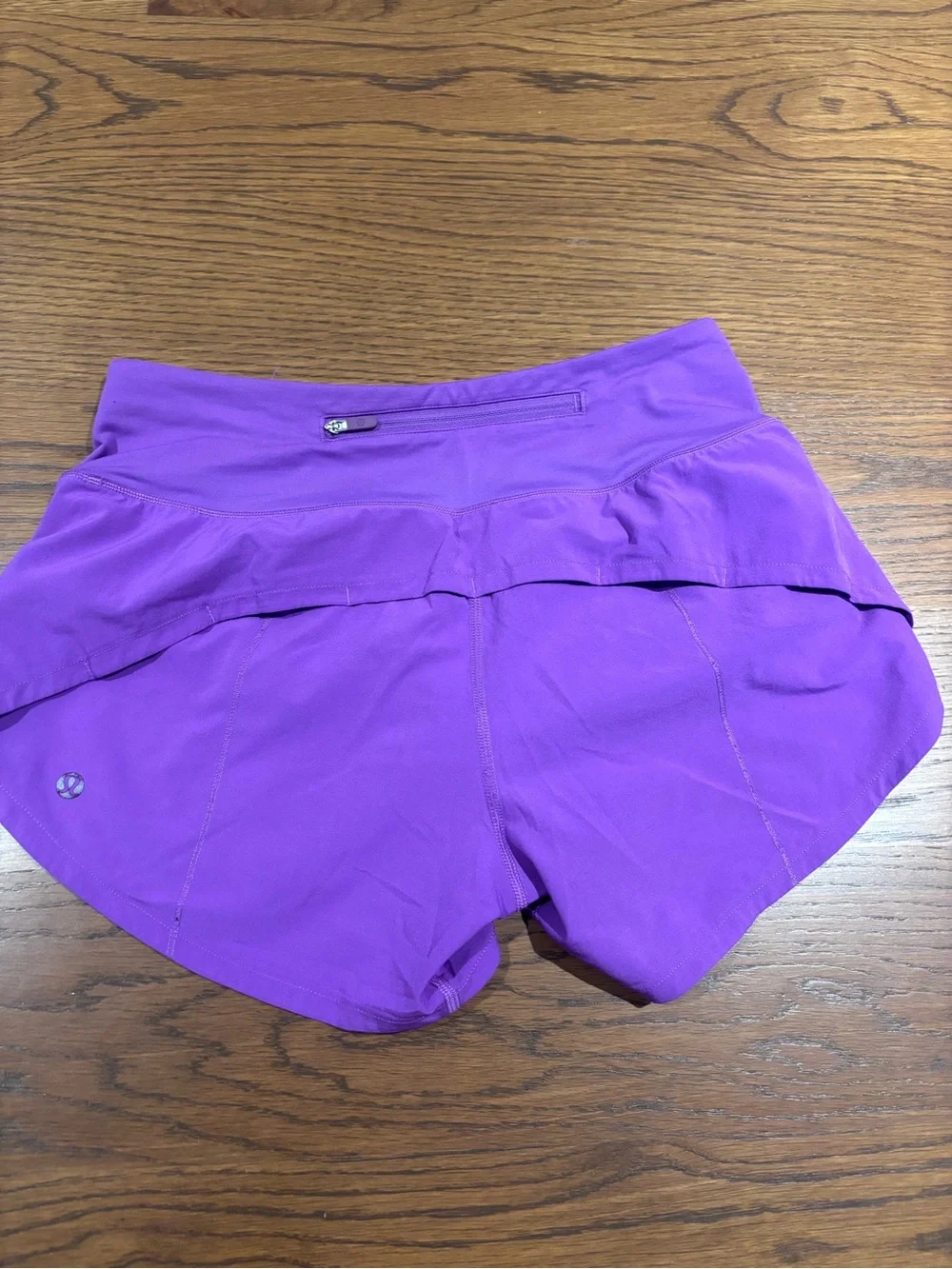 lululemon Violet Speed Up Running Shorts mid rise 2.5in inseam